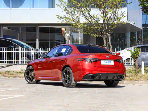 2026 2.0T 280HP Intensaر