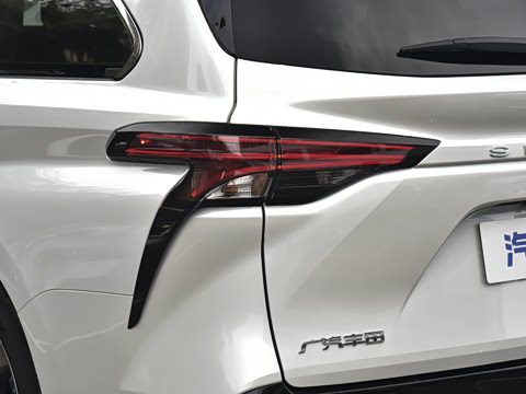 2027�� 2.5L ˫�����������
