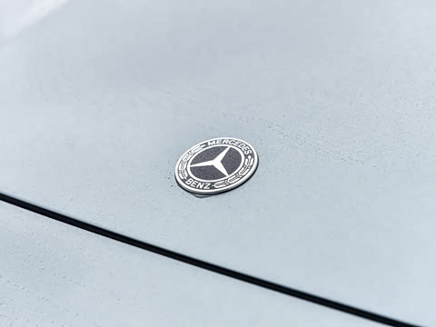 2026�� E 300 ʱ�����˶���