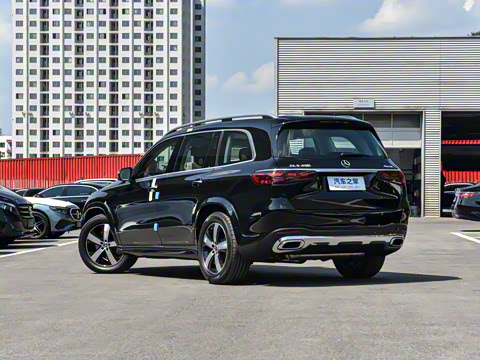 2025�� �Ŀ� GLS 450 4MATIC ������