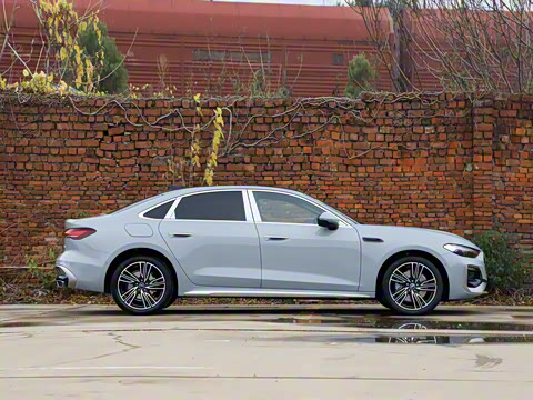 2026�� 2.0T Ǭ���Ǽݰ�