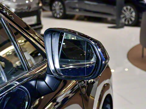 2026�� 300 ����������