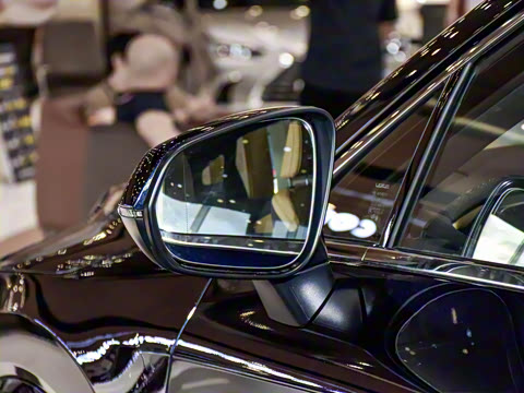 2026�� 300 ����������