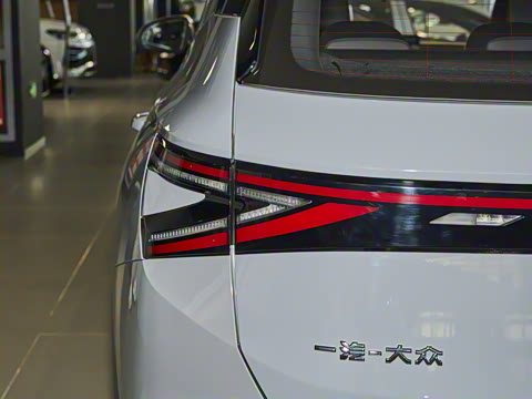 2026�� 280TSI �Զ����а�