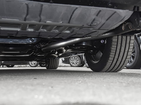 2027�� 2.5L ˫��������������