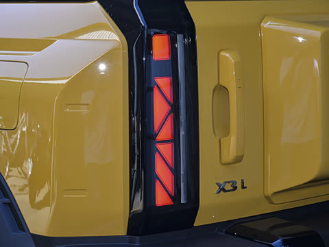 2025�� 215Զ�а�