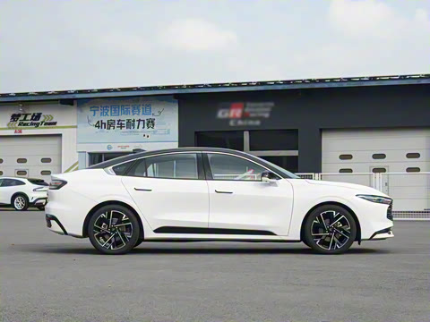 2026  2.0T  EcoBoost  