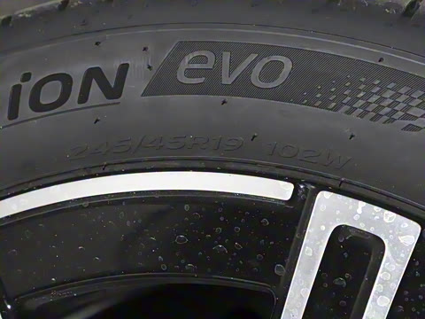 2026�� �ȷ�quattro��