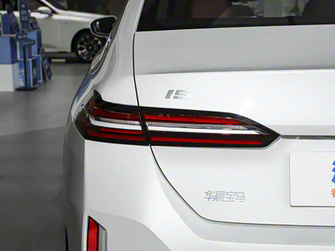 2026�� eDrive 35L M�˶���װ