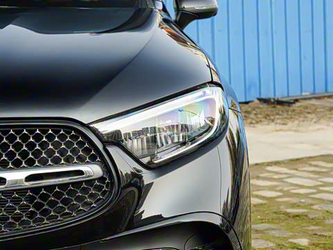 2026�� GLC 300 L 4MATIC ������ 5��