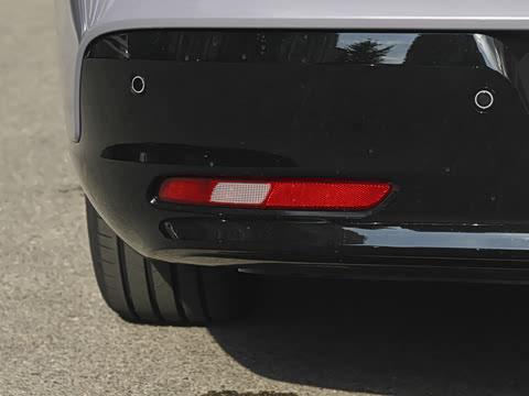 2027�� 590������