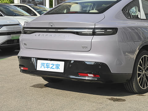 2027�� 590������