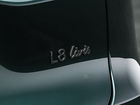 2026�� Livis