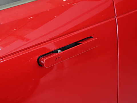 2025�� 400PS Dynamic SE