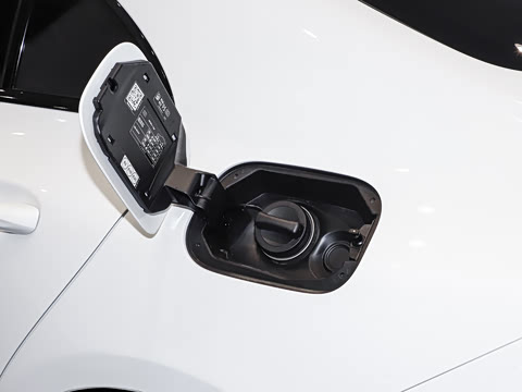 2025�� �Ŀ� CLA 220