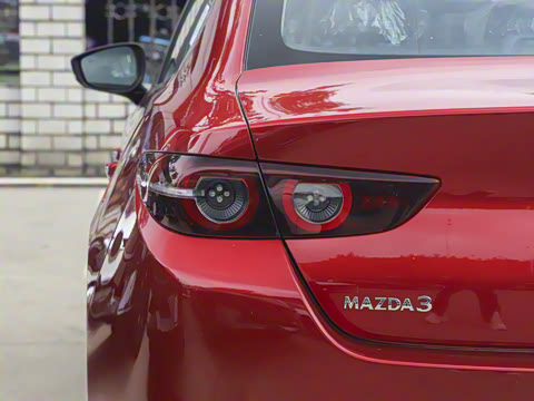 2025�� 2.0L �Զ���ҫ��