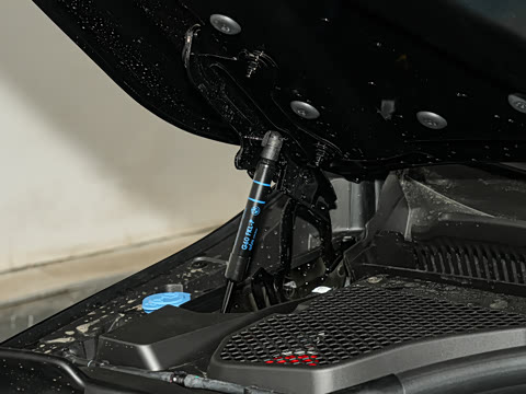 2026�� �Ŀ� 530Li ������ M�˶���װ