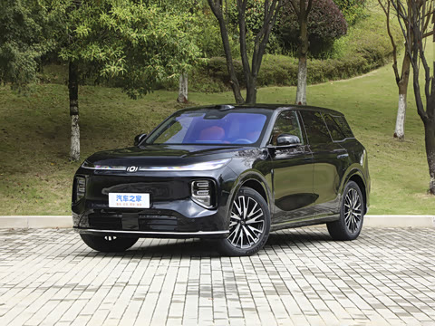 2025�� 215�����콢PLUS