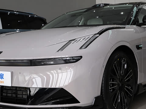 2025�� 240����Ultra