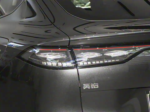 2025�� 670 Max��