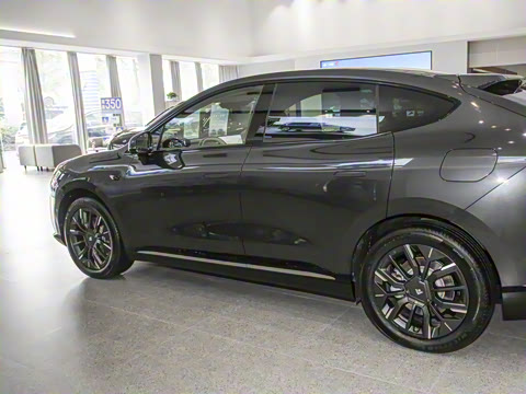 2025�� 670 Max��