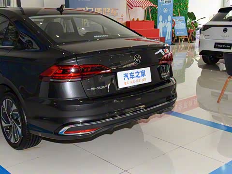 2025�� �Ŀ� 300TSI DSG���а�