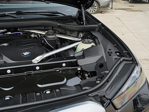 2026�� �Ŀ� xDrive 30Li ������M�˶���ҹ��װ