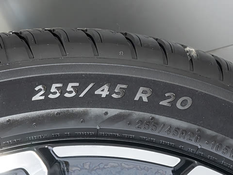 2026�� ���� 702 Max �콢��