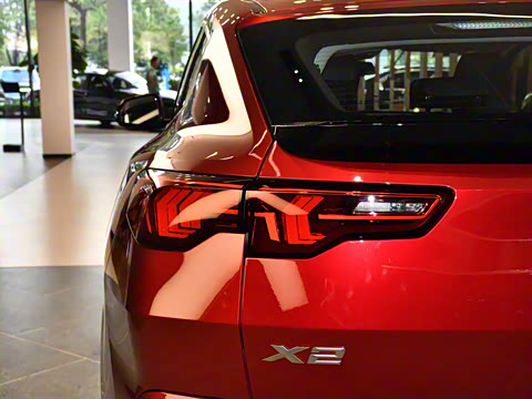 2025�� sDrive25i M�˶���װ