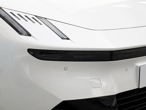 2025�� 240����Ultra H5