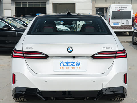 2026�� �Ŀ� 525Li M�˶���װ