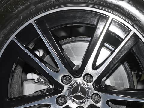 2026�� GLC 260 L 4MATIC ������