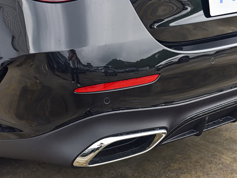 2026�� �Ŀ� E 260 �˶���