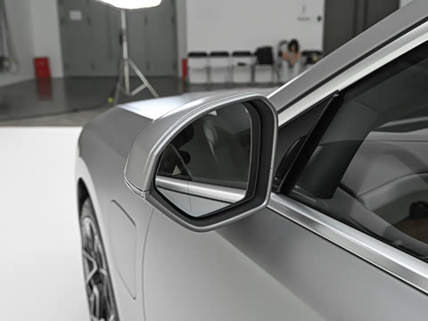 2027�� 60L �����