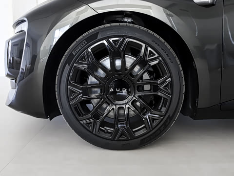 2026�� �ն�����quattro��