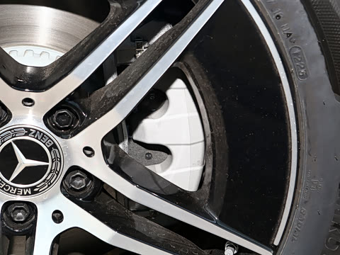 2026�� E 260 �˶���