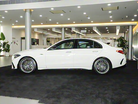 2025�� AMG C 43 4MATIC