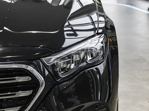 2026�� �Ŀ� E 260 L