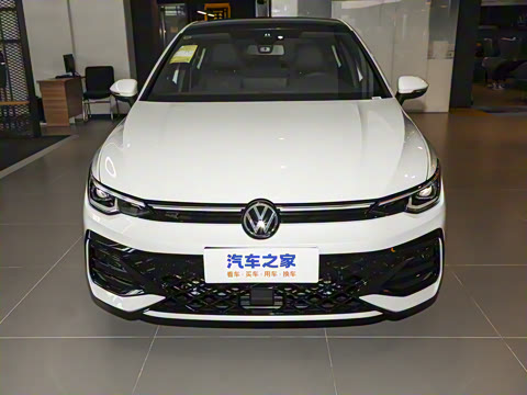 2025�� �Ŀ�� 300TSI R-Line