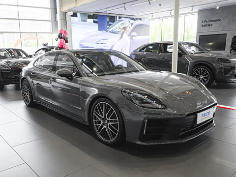 2026�� Panamera �����ӳ������� 2.9T