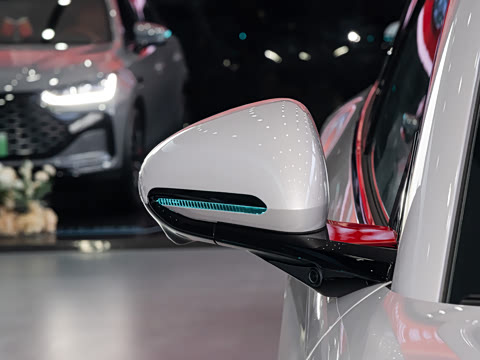 2025�� EV 470KM������