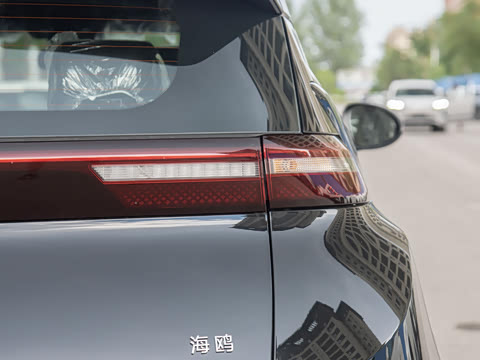 2025�� �Ǽݰ� 405km ���ڰ�