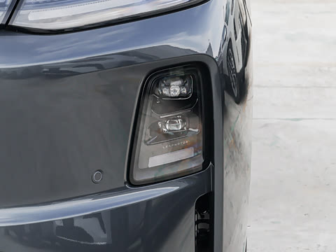 2027�� 660������