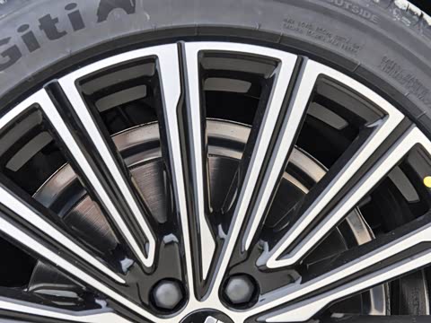 2026�� 225km EM-i Զ�����ǺӰ�