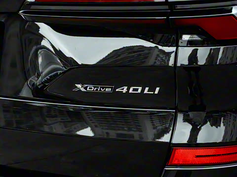 2025�� xDrive 40Li ������M�˶���ҹ��װ