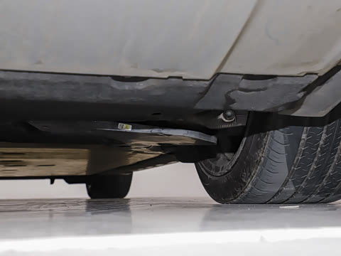 2026�� Taycan 4 Cross Turismo