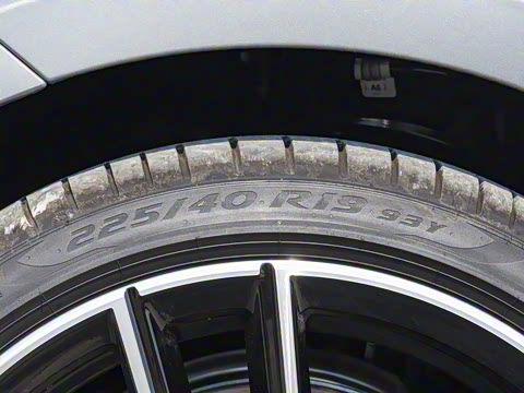 2025�� M240i xDrive