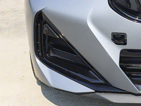 2025�� M240i xDrive