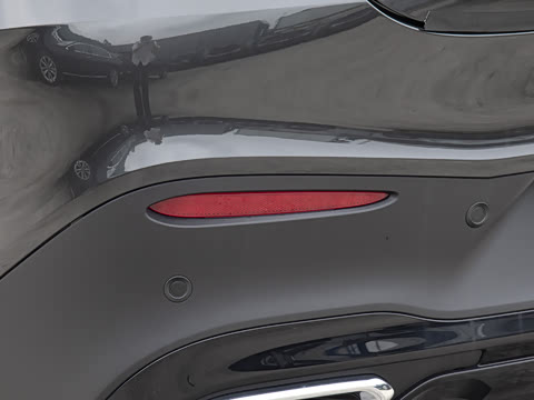 2026�� �Ŀ� GLC 300 4MATIC ����SUV