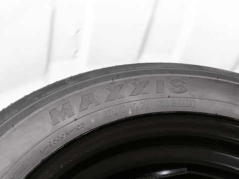 2025�� 2.0L XL-TLS ������